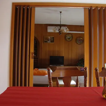 Apartment Dobric Kastela