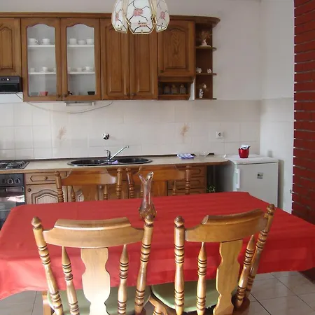 Dobric Apartment *